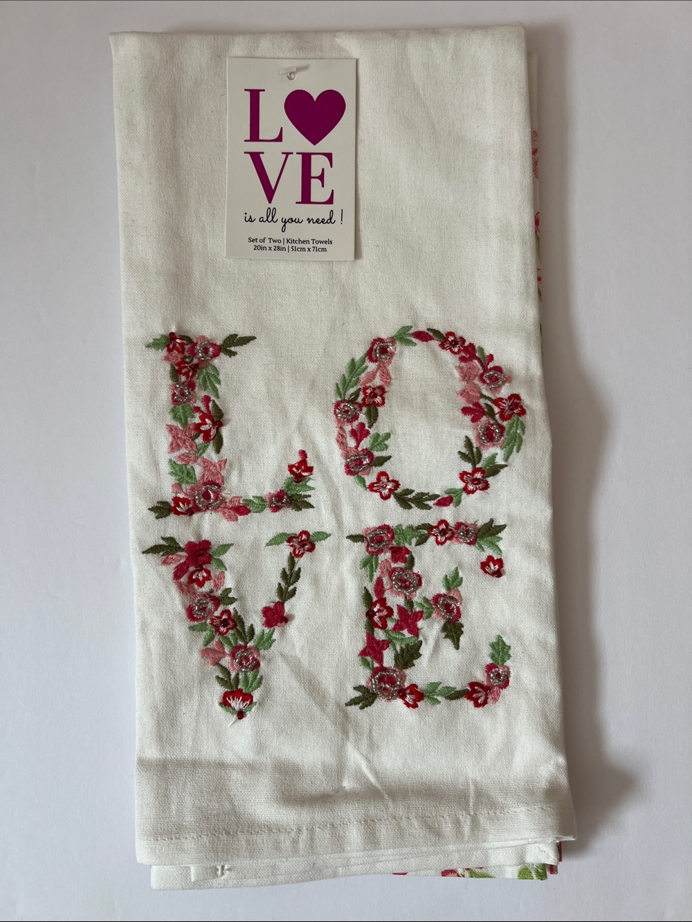 Embroidered LOVE 💗 Kitchen Towels NEW Set of 2
